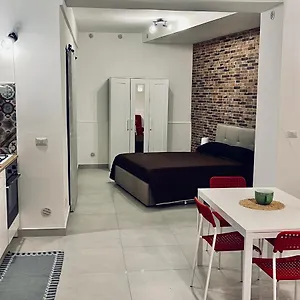 Casa Domus Appartamento Aeroporto di Catania Fontana Rossa